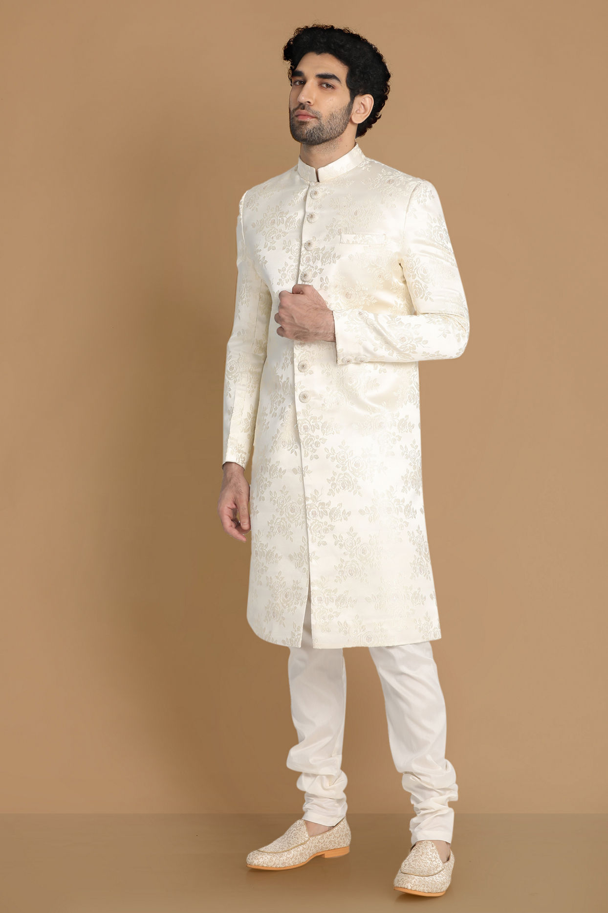 Enchanting Cream Sherwani image number 2